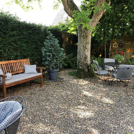 Walnut Lodge Bed & Breakfast Noorbeek Exterior photo
