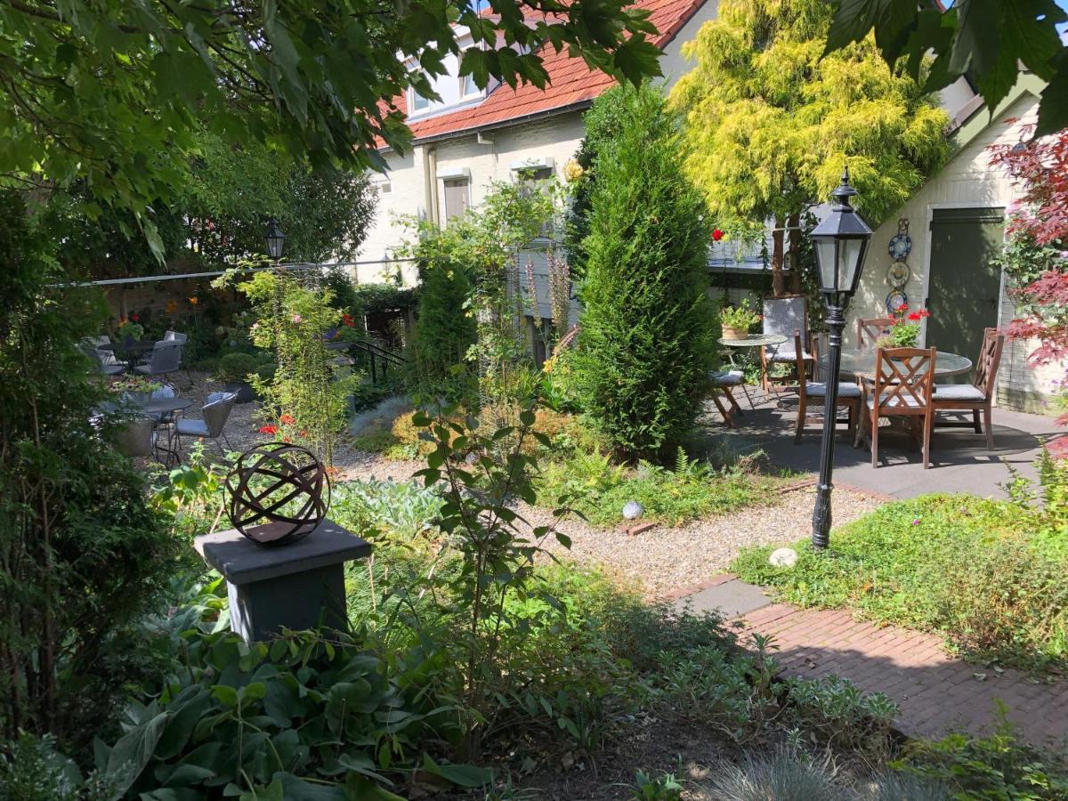 Walnut Lodge Bed & Breakfast Noorbeek Exterior photo