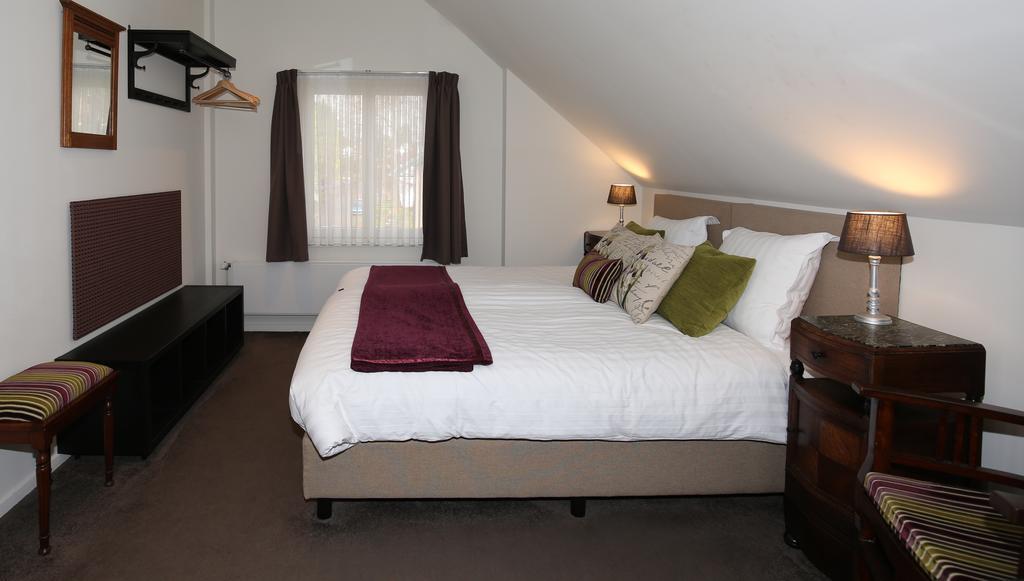 Walnut Lodge Bed & Breakfast Noorbeek Exterior photo